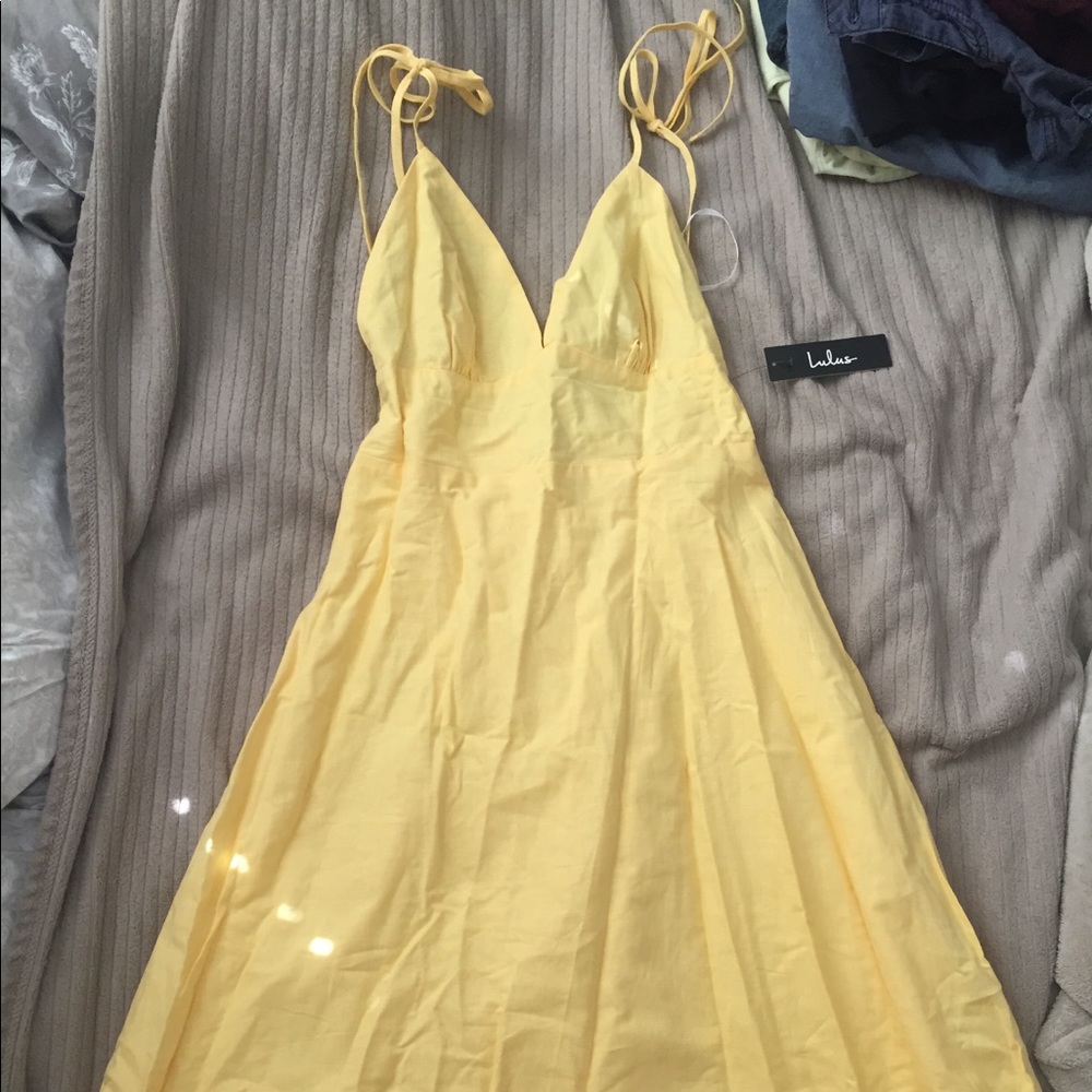 Lulu’s yellow a line summer dress